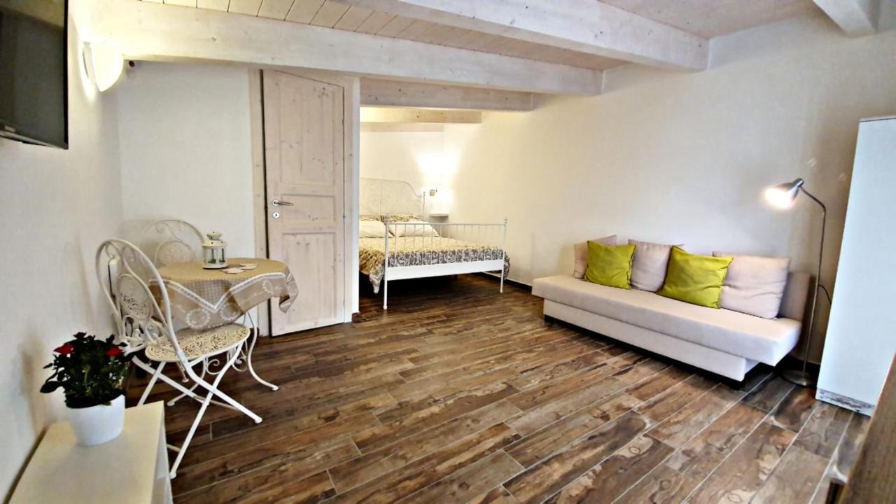 B&B A Casa Di Antonella 斯考里 外观 照片