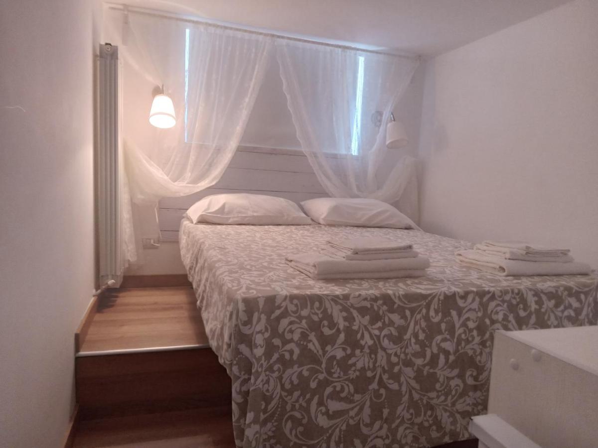 B&B A Casa Di Antonella 斯考里 外观 照片
