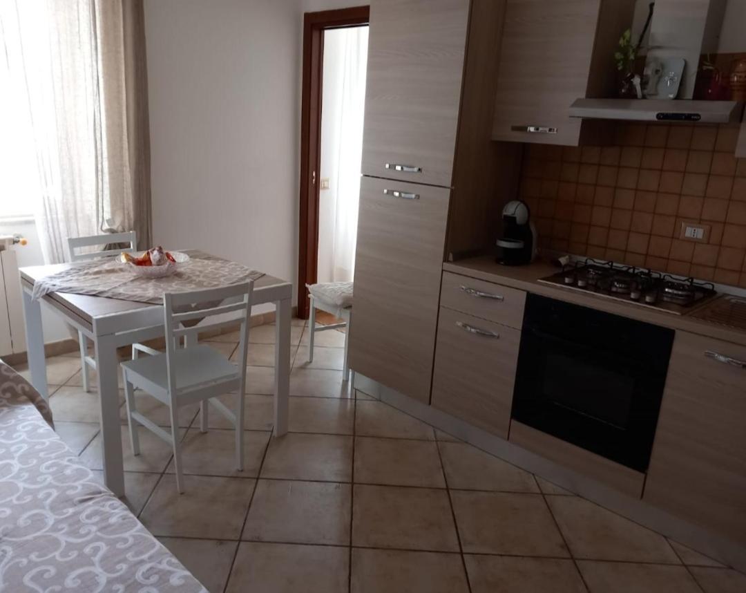 B&B A Casa Di Antonella 斯考里 外观 照片