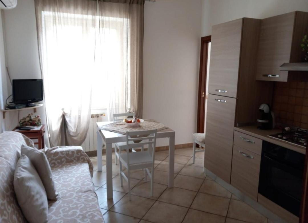 B&B A Casa Di Antonella 斯考里 外观 照片